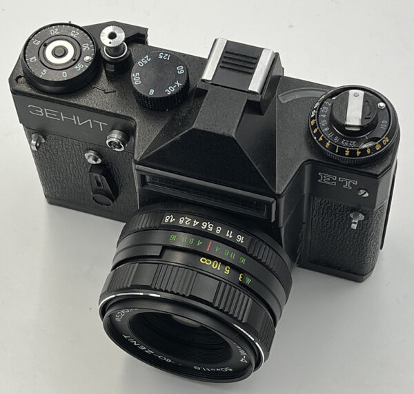 Μηχανή Zenith ET με φακό MC Hellios 77m-4 F1.8 (super bokeh) - Image 2