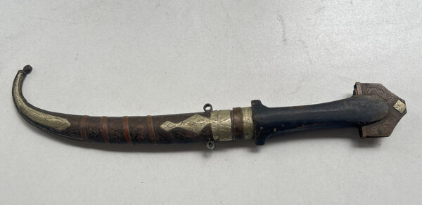 Antique Middle Eastern Jambiya Dagger - Image 9
