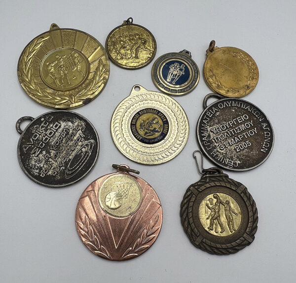 Lot 31 αθλητικά μετάλλια - Image 5