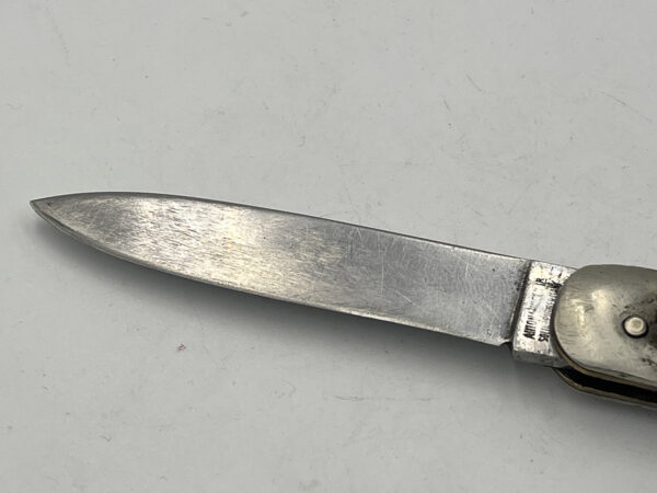 Vintage Solingen Rostfrei German leverlock Knife. Full blade and finish. - Image 3